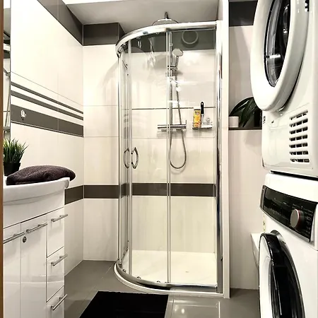 Krawiecka ~ 400m Main Square ~ Self Check-in 20h Breslavia