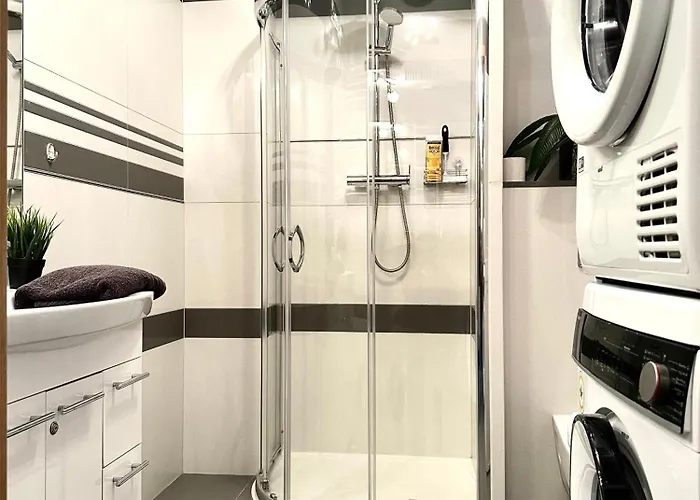 Krawiecka ~ 400m Main Square ~ Self Check-in 20h 브로츠와프