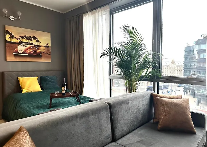 Krawiecka ~ 400m Main Square ~ Self Check-in 20h *